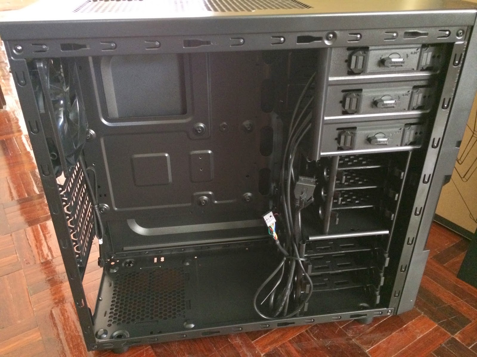 Motherboard Standoffs issues - Troubleshooting - Linus Tech Tips