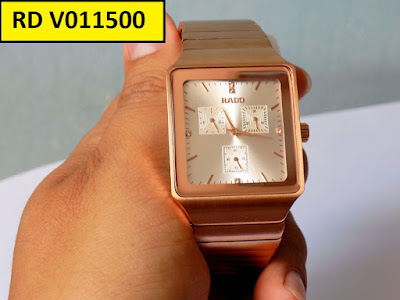 Đồng hồ đeo tay mặt vuông Rado RD V011500