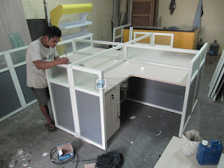 Cubicle Workstation Table