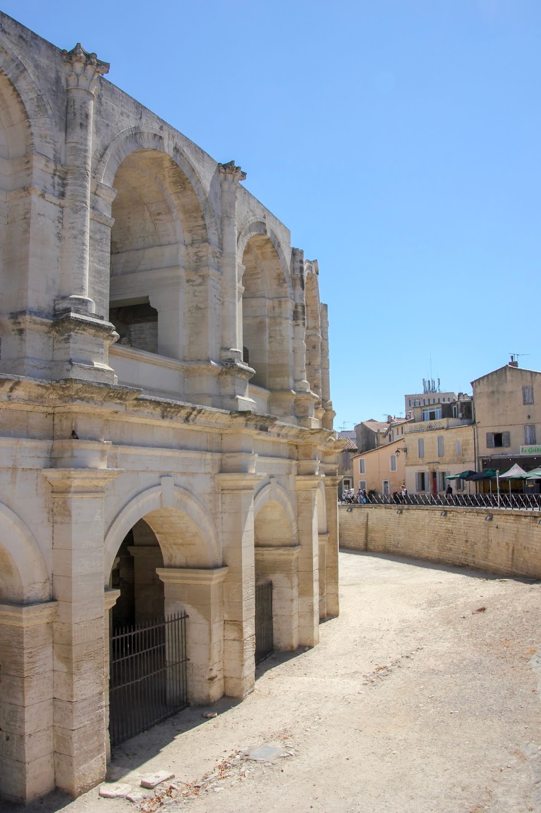 Arles