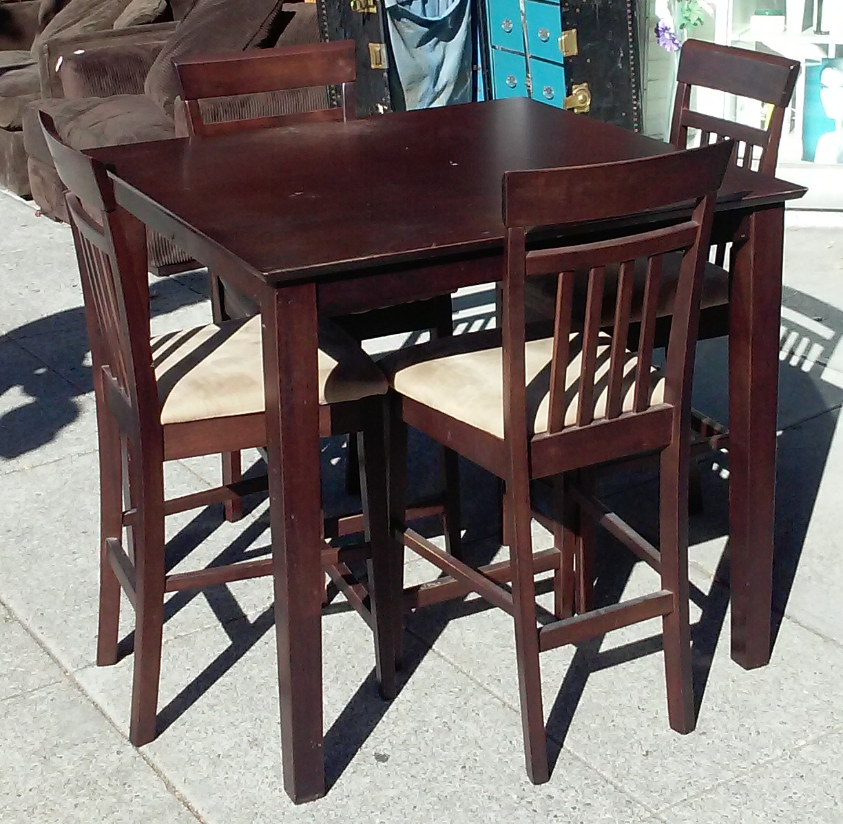 UHURU FURNITURE & COLLECTIBLES SOLD 19396 Coaster 4 Place Pub Set 39