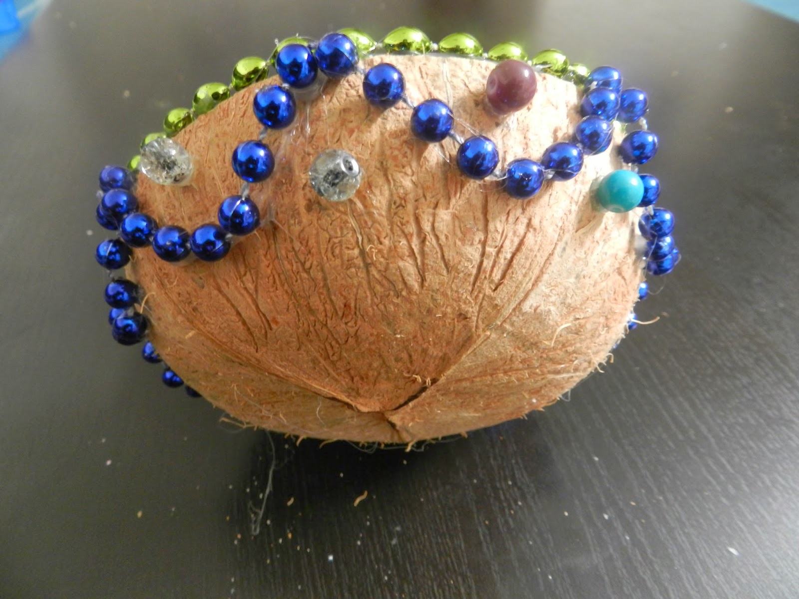 Creative DIY crafts Coconut shell crafts