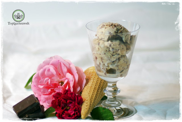 Eis selber gemacht wie in Italien - Stracciatella-Eis-Rezept ohne Eismaschine - Foodblog Topfgartenwelt