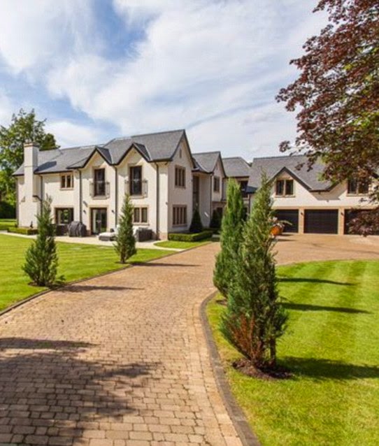 1 Footballer Di Maria sells mansion after his wife refused to return to the house after burglary