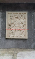 Hasil gambar untuk relief batu taman