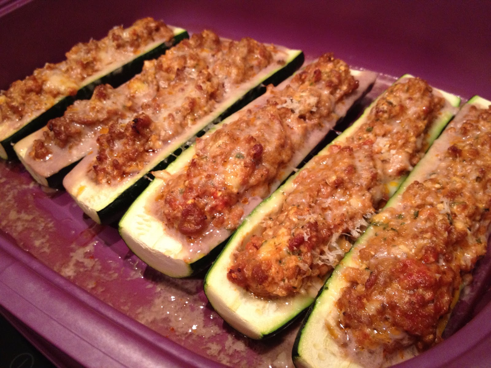 Krizi´s Kitchen: Hackfleisch-Zucchini-Schiffchen