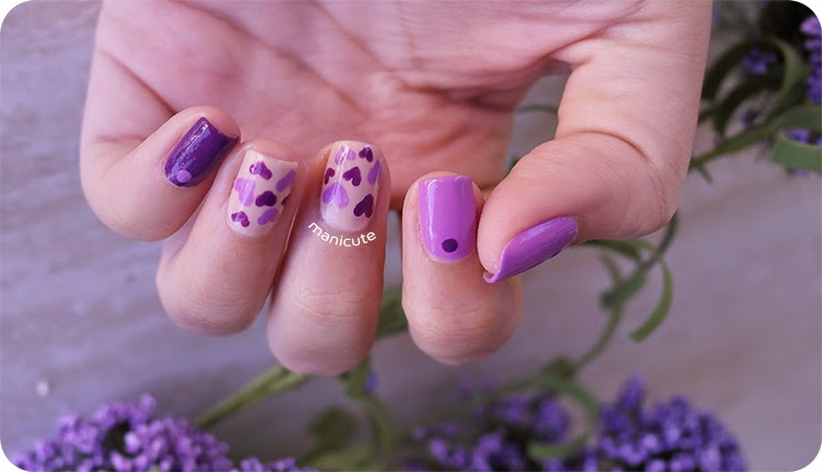 como hacer corazones en las uñas