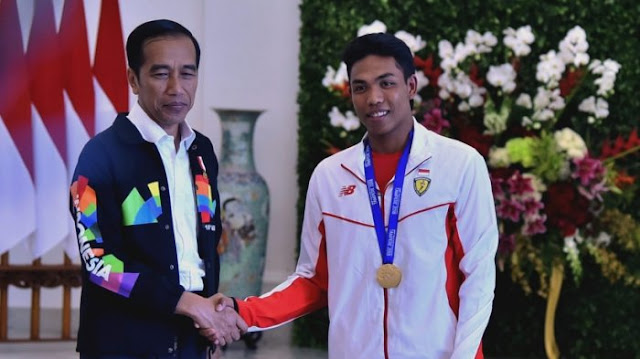 Jokowi Puji Zohri yang Dengan Segala Keterbatasan, Tapi Mampu Menjadi Juara Dunia Jokowi Puji Zohri yang Dengan Segala Keterbatasan, Tapi Mampu Menjadi Juara Dunia