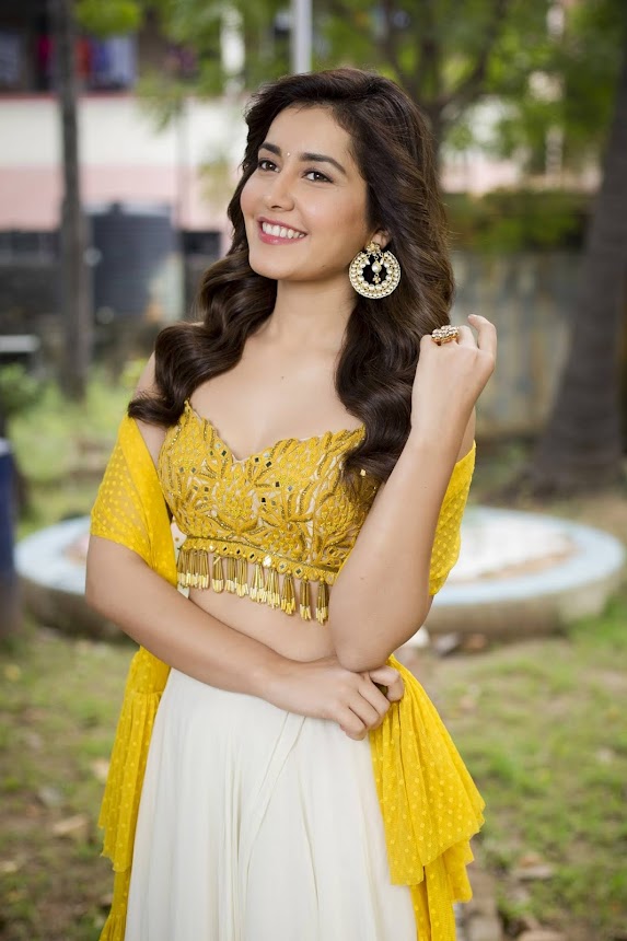 Raashi Khanna at Adanga Maru Pre-Release Event