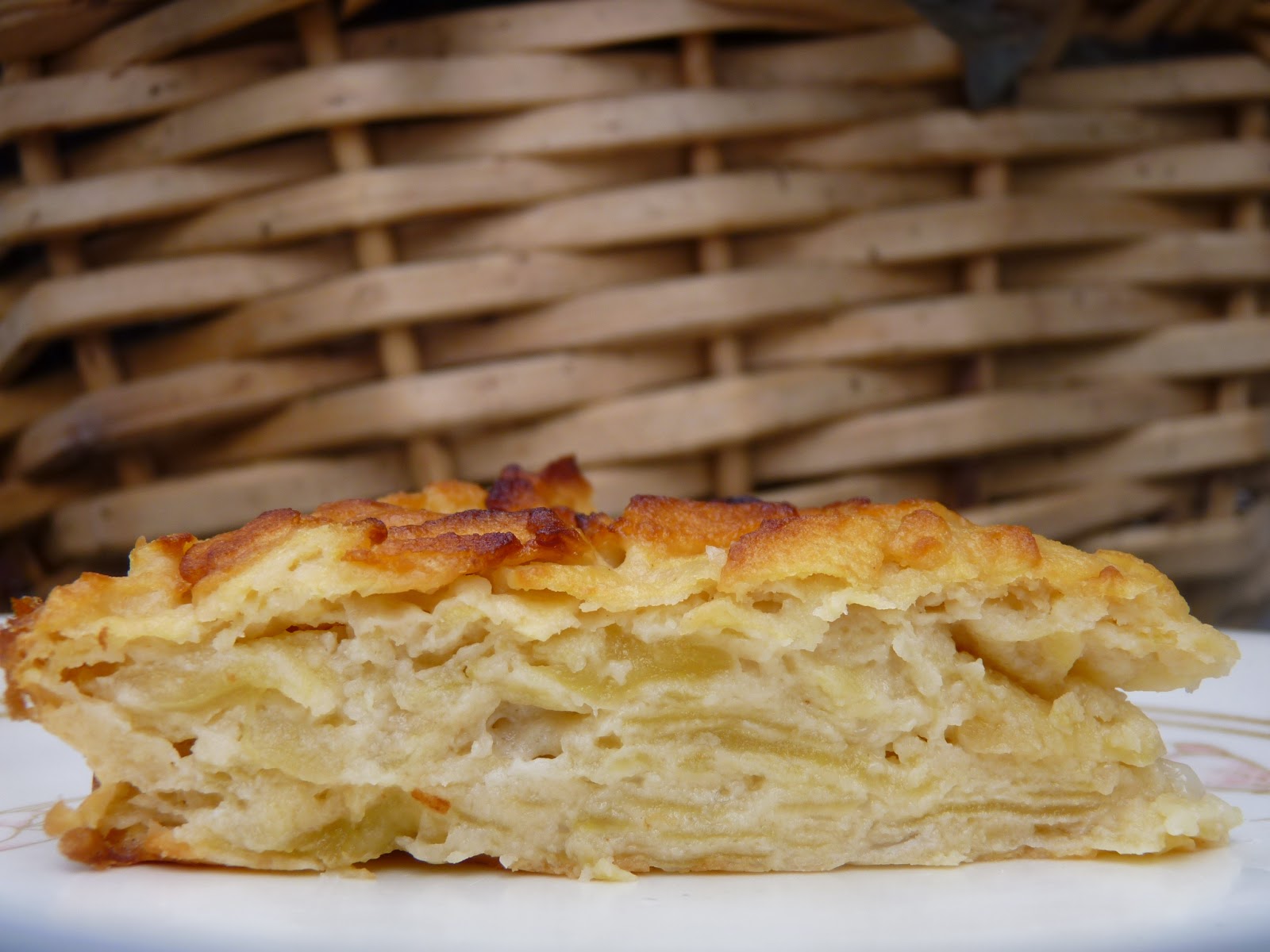 Французские пирожные с яблоками