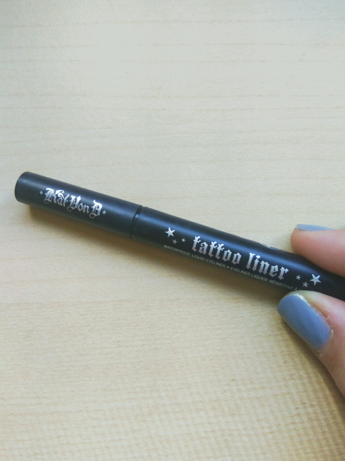 Eyeliner Kat Von D