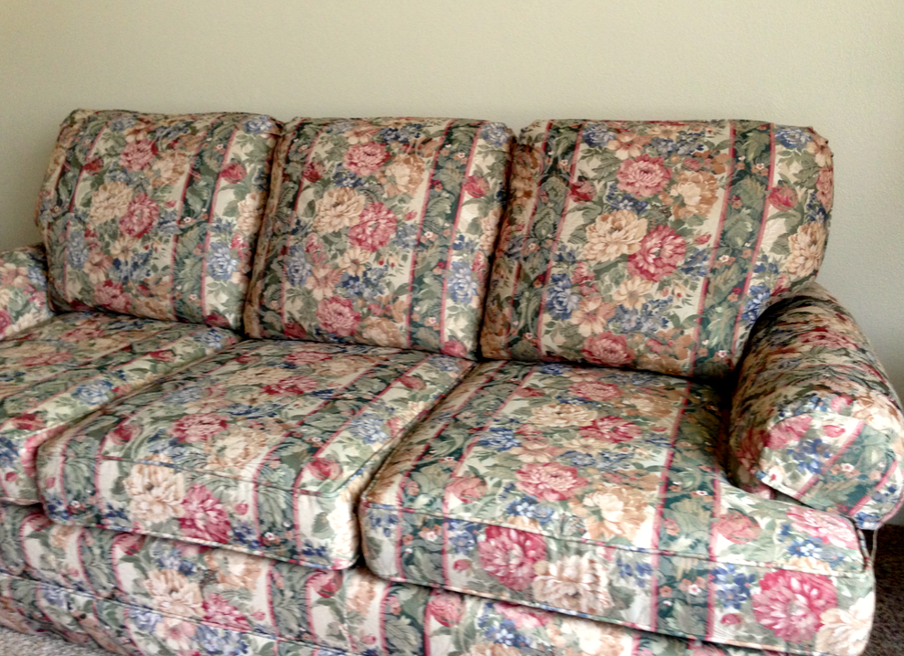 Blue Fl Chintz Overstuffed Sofa Flowered Couches Blue Fl Chintz Overstuffed Sofa Flowered Couches