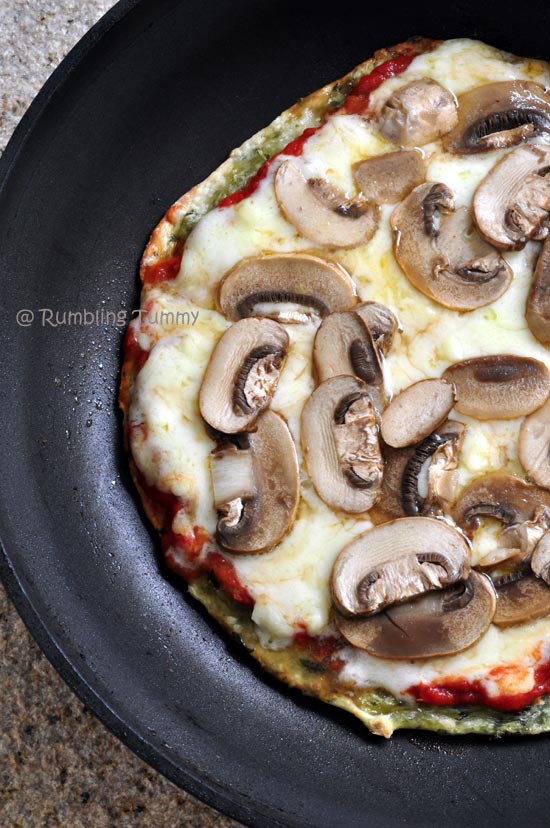 rumbling-tummy-kale-crispy-thin-crust-pizza-pan-version