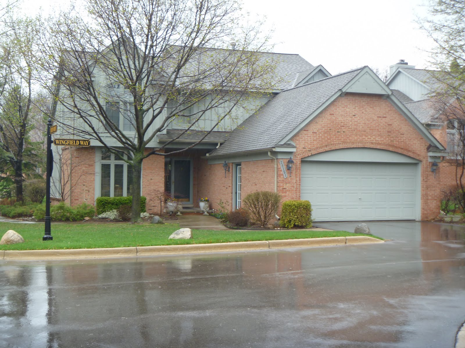 Homes for Sale in Farmington Hills MI Blog Subdivision Essex Club 48331