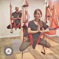 stage aero yoga, yoga aerien, hamac yoga , France, aeropilates airpilates, airyoga, gravity, apensanteur, inversion, formation enseigants