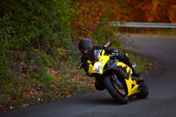 Fénix Directo motoristas y seguridad en las curvas - seguros de moto Fénix Directo motoristas y seguridad en las curvas - seguros de moto