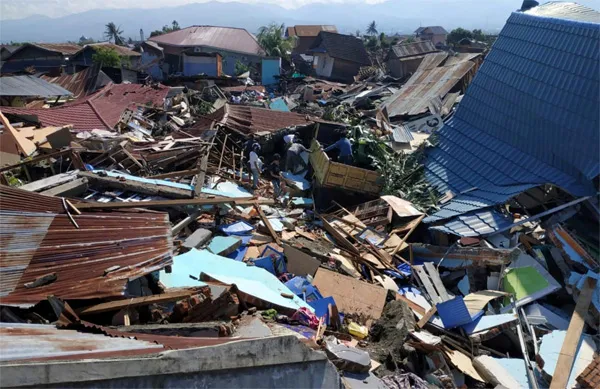 Tsunami in Indonesia: death toll at 832 and expected to rise sharply – as it happened, Tsunami, Earth Quake, News, Dead, Trending, Injured, World, Indonesia