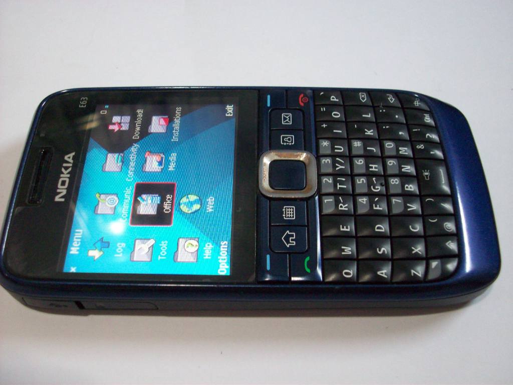 TEMI NOKIA E65 GRATIS DA SCARICA