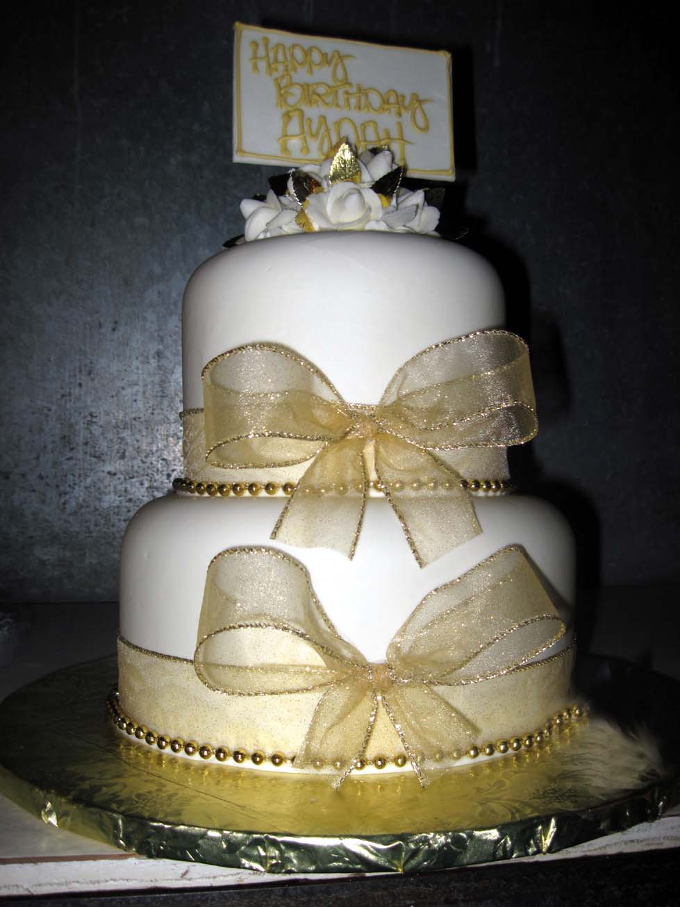 Hansen's Cakes It's always fun here at Hansen's Cakes!