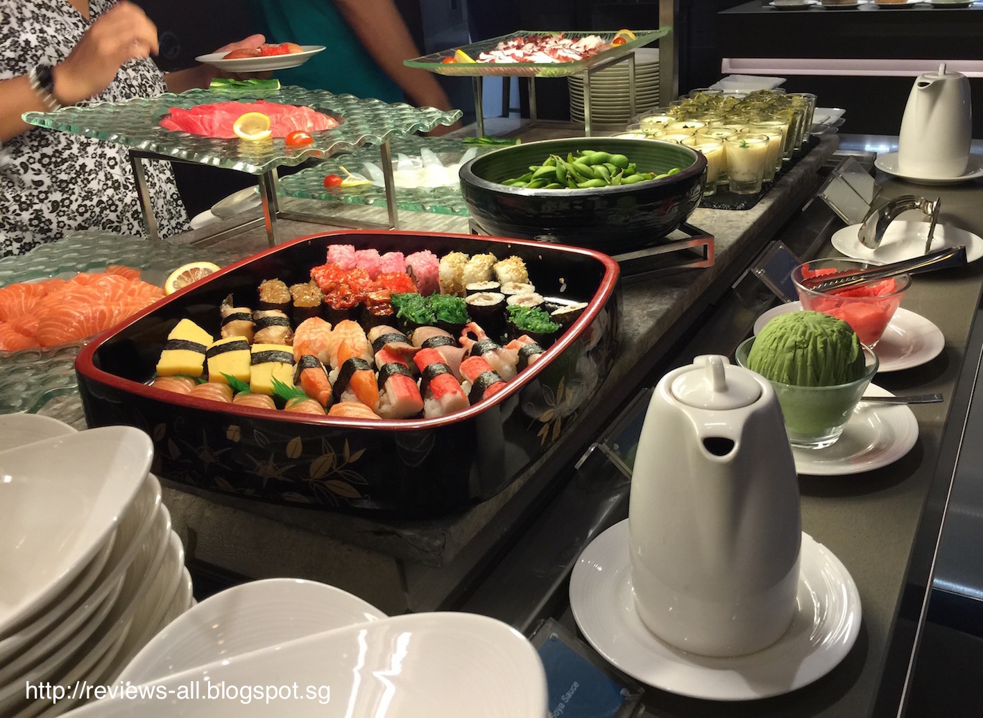 We'll Tell You A&W Couple's Blog Plate Carlton City Hotel Dinner