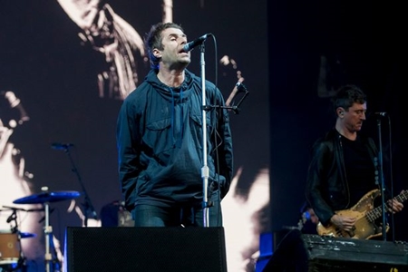 Wall Of Glass 2017 Liam Gallagher Mp3 Downloads 7digital United States