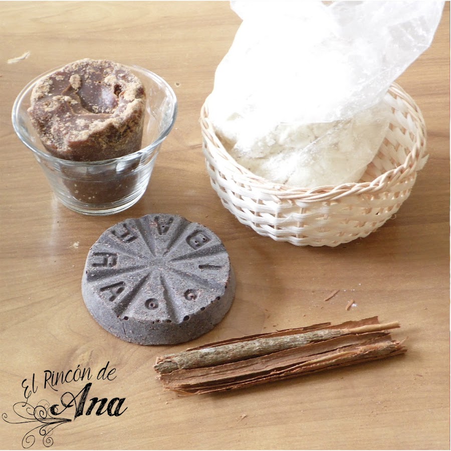 Florero navideño y Receta de Champurrado