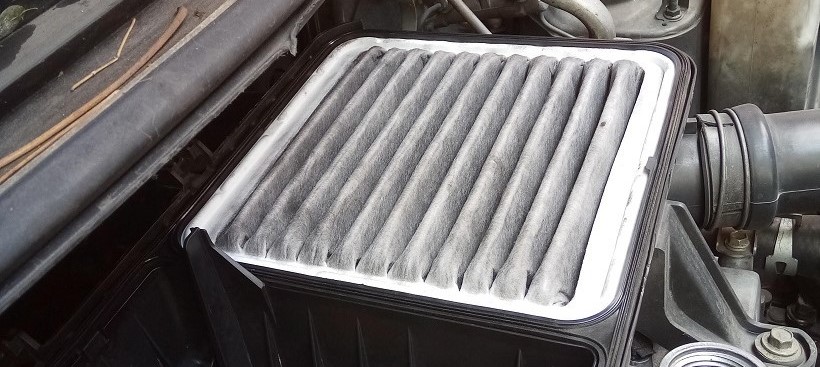 Clogged air filter Clogged air filter