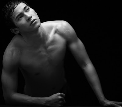 Enchong Dee is shirtless sexy at Bench Undercut! ~ Why 