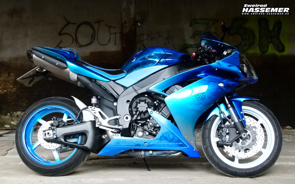 Yeye Things: Yamaha YZF R1 Custom