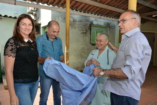 Resultado de imagem para PREFEITO DE SÃO GONÇALO E SUA ESPOSA TEREZINHA