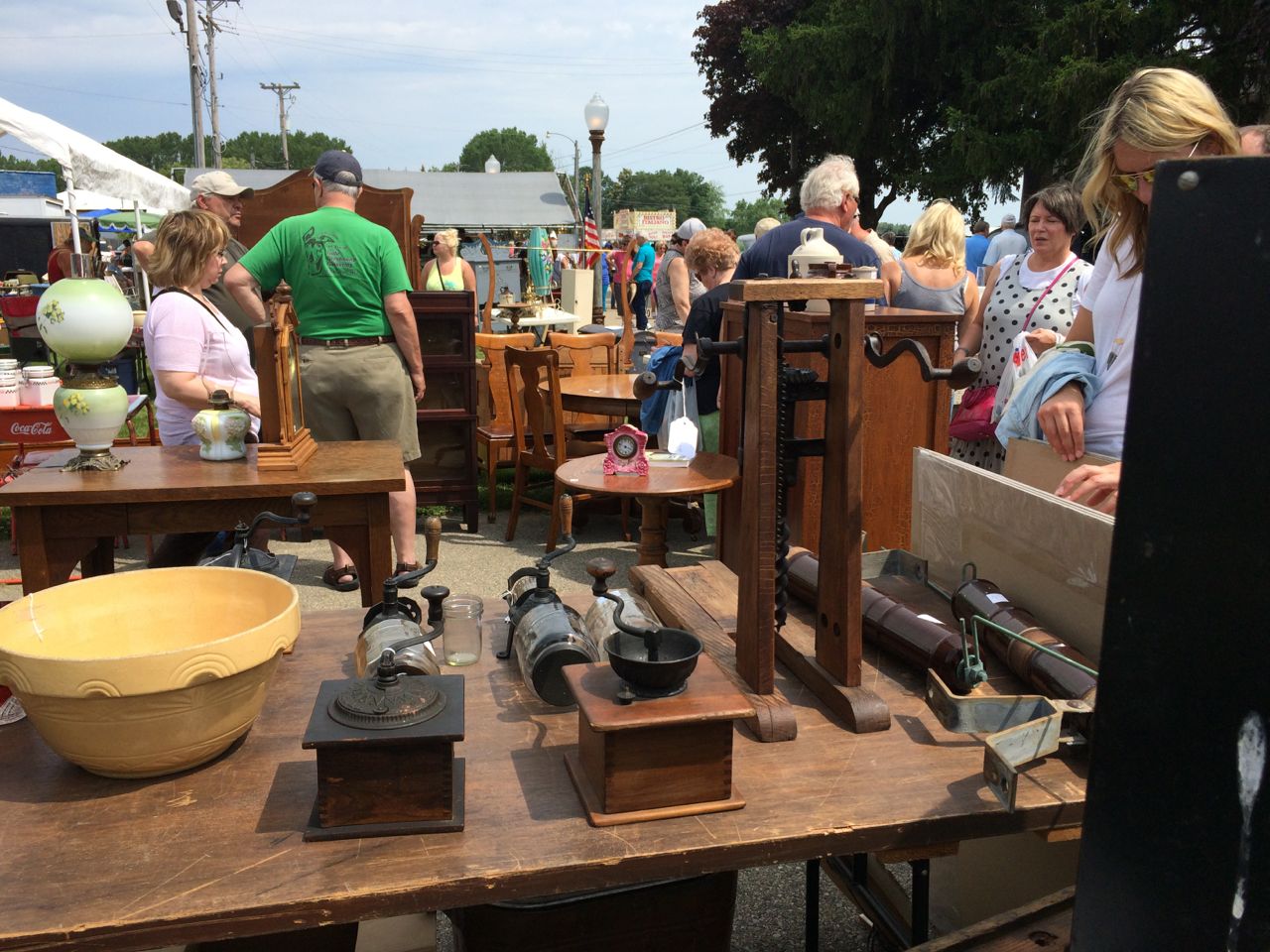 Pleasant Living ELKHORN FLEA MARKET