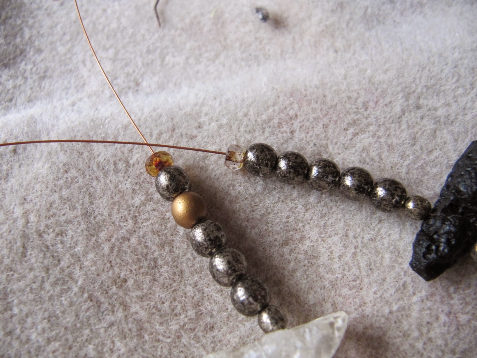 Art Bead Scene Blog: Tutorial Tuesday - Collector Necklace
