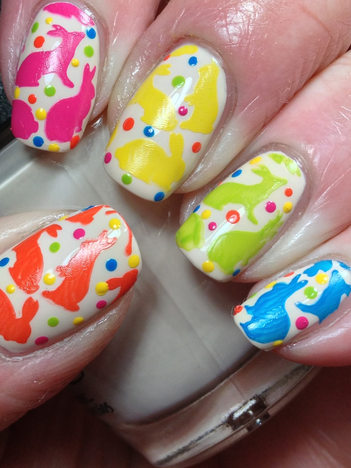 Canadian Nail Fanatic: Colourful Easter Bunnies