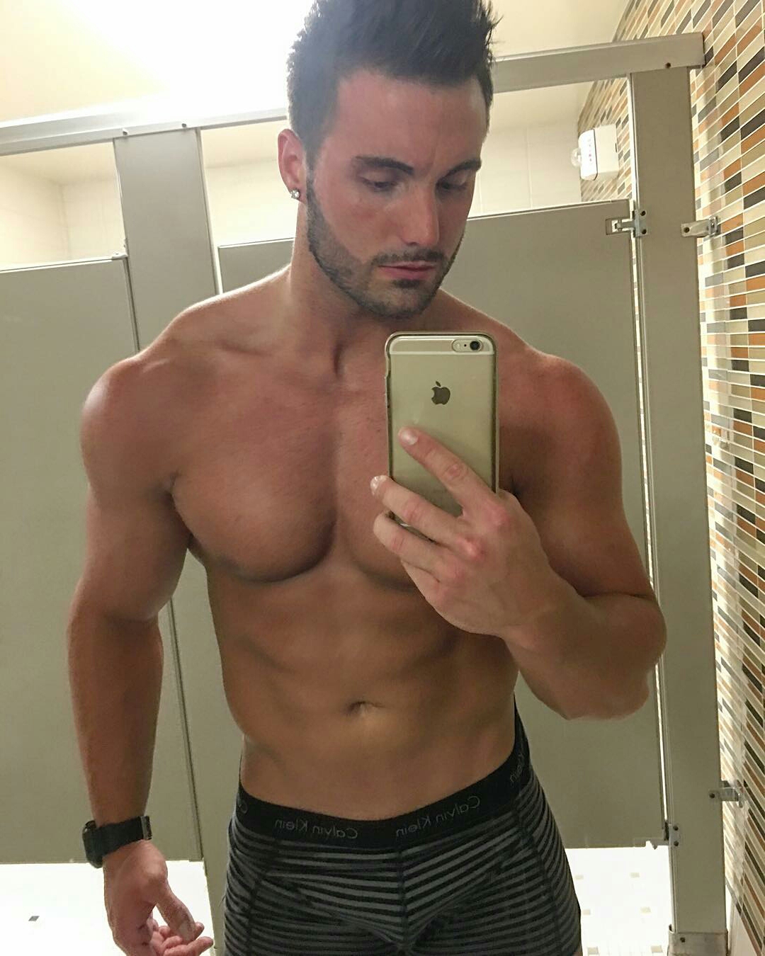 SEARCH AND BUY THIS PRODUCT Insanely Motivating Fitness Guys That Will Inspire You