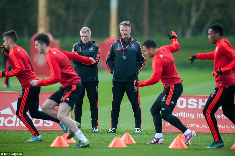 Agen Poker - Tanggapi Derby Manchester, Van Gaal: City