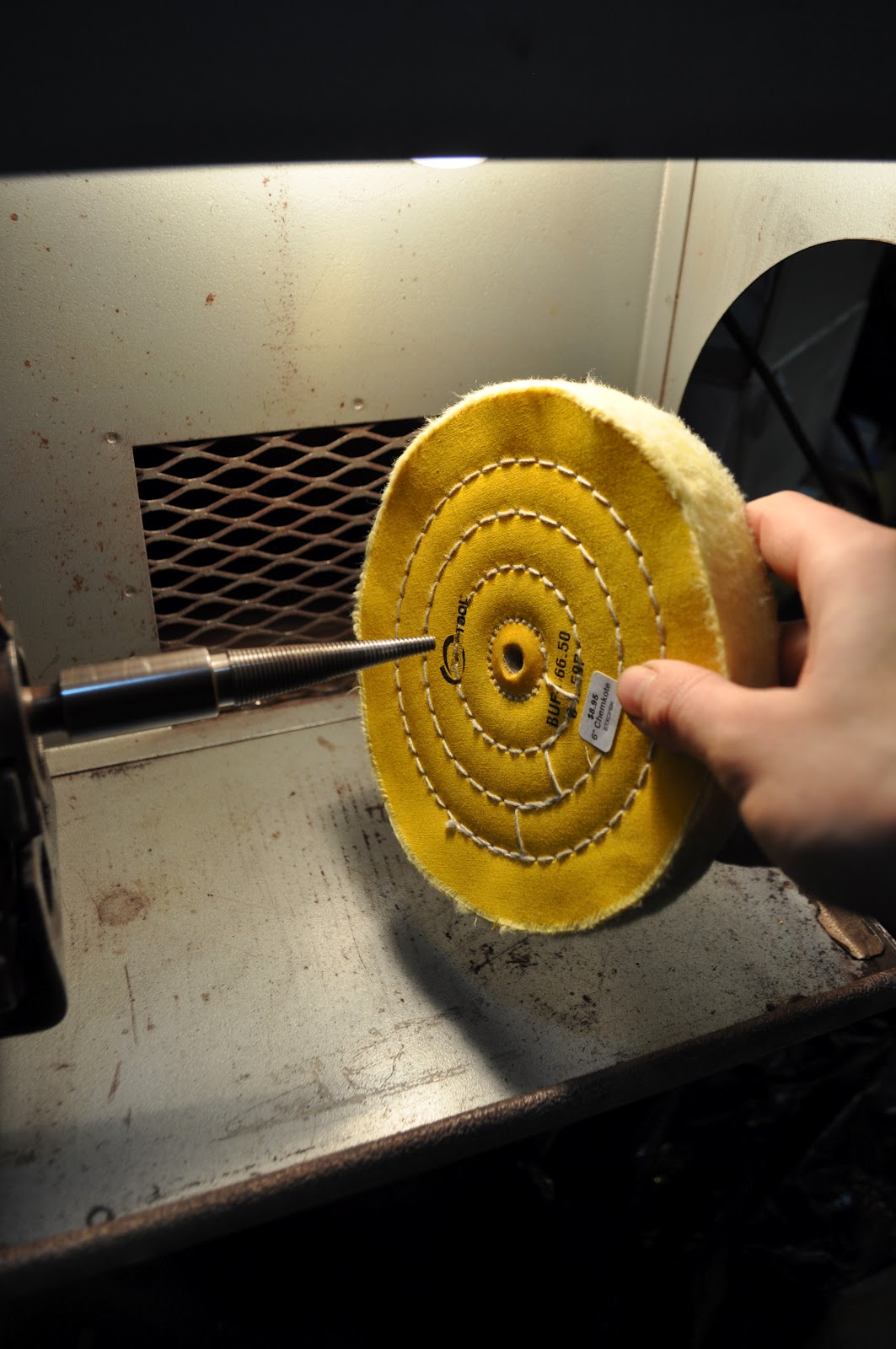 CraftyJeweler: How To: Prepare New Buffing Wheels