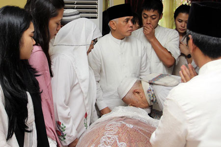 Suami Cium Jenazah Isteri Batalkah Wuduk Jenazah? Suami Cium Jenazah Isteri Batalkah Wuduk Jenazah?
