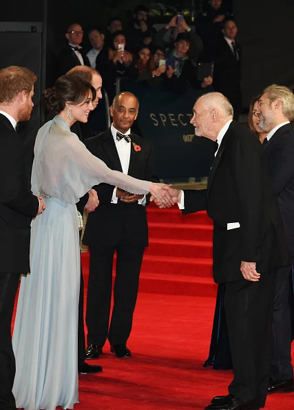 Lush Tv Star To Share 'glittering Royal World' With Audiences On Ipswich Stage View in 4K