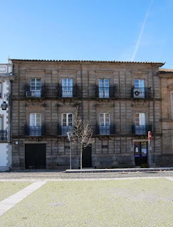 BUILDING / (2) Casas Antigas, Praça D. Pedro V, Castelo de Vide, Portugal BUILDING / (2) Casas Antigas, Praça D. Pedro V, Castelo de Vide, Portugal