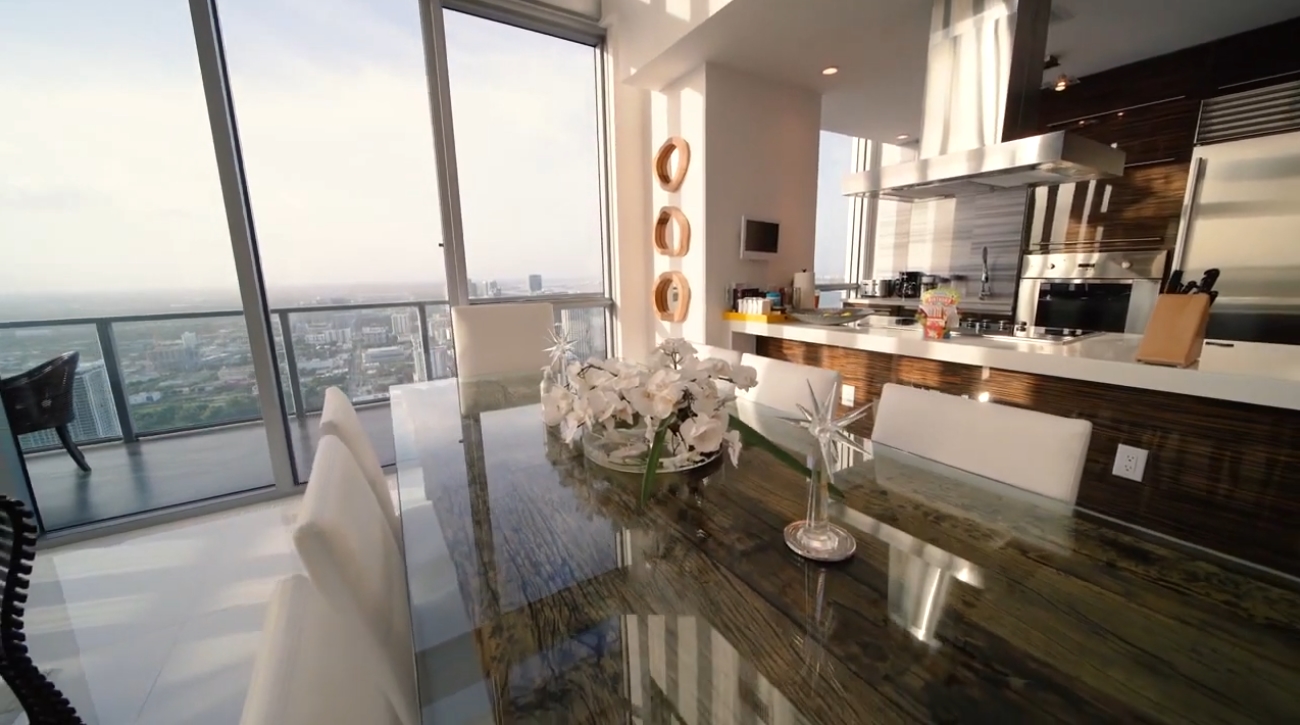 13 Photos vs. 1100 Biscayne Blvd. #6307, Miami Condo Interior Design Tour