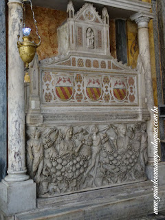 Monumento Savelli Arnolfo Cambio Aracoeli guia portugues - Santa Maria In Aracoeli