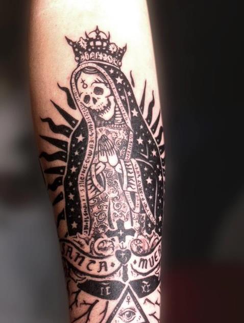 Tatuajes de la santa muerte significado y su historia - Belagoria | la web  de los tatuajes