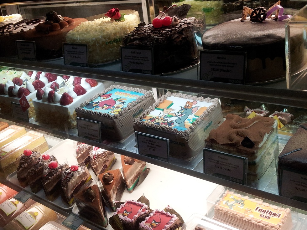 Diary Singapore 笔记新加坡 Puffs and cakes at Polar, Singapore