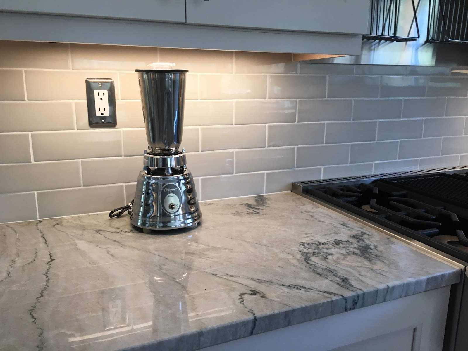 White Ice Slab Layout