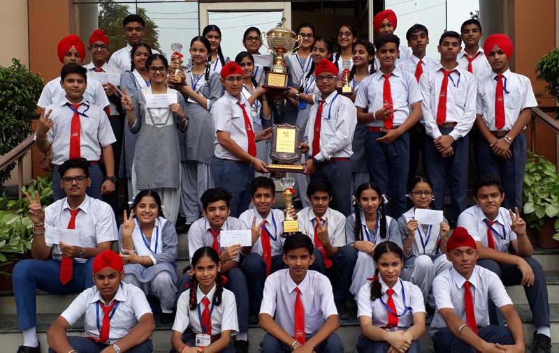 Students celebrating their success after winning Overall Trophy in Saawan Teej Fest 2017 Students celebrating their success after winning Overall Trophy in Saawan Teej Fest 2017