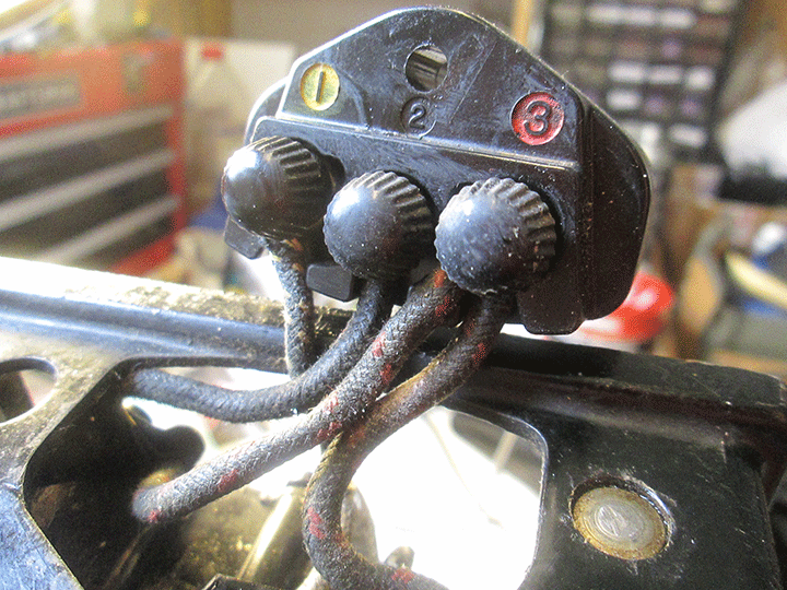 My Sewing Machine Obsession: Featherweight motor; Singer 221 motor