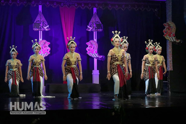 Bedoyo Denawa Estri Awali Gelar Seni Budaya Kidung Katresnan Ing Bumi Trenggalih
