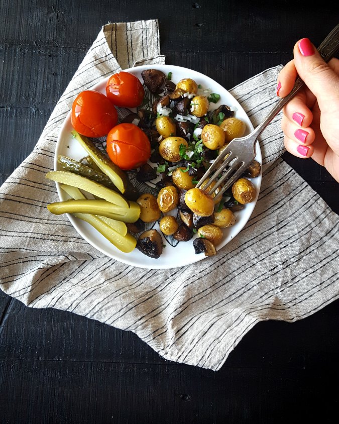 Mango & Tomato Meatless Monday Vegan Roasted Mushrooms & Potatoes