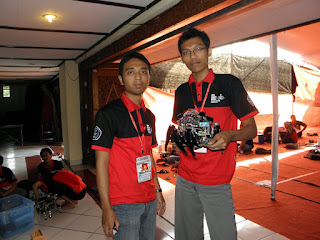 Kontes Robot Nasional 2011 UGM Yogyakarta