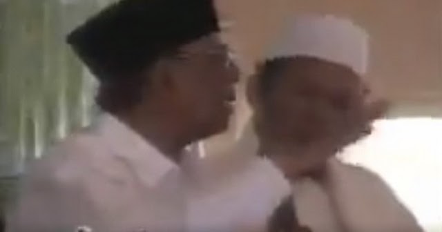 Kh Hasyim Muzadi Liberal Itu Kafir Yang Belum Jadi Portal Islam